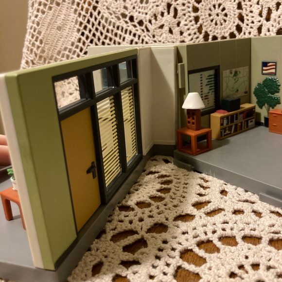 Funko The Office Mini Moments Set Buildings - Toy Collector Display Minitaure - Picture 4 of 16